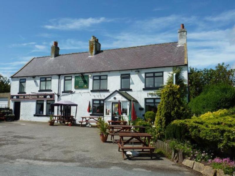 The Windmill Inn - Whitby Stainsacre Exterior foto
